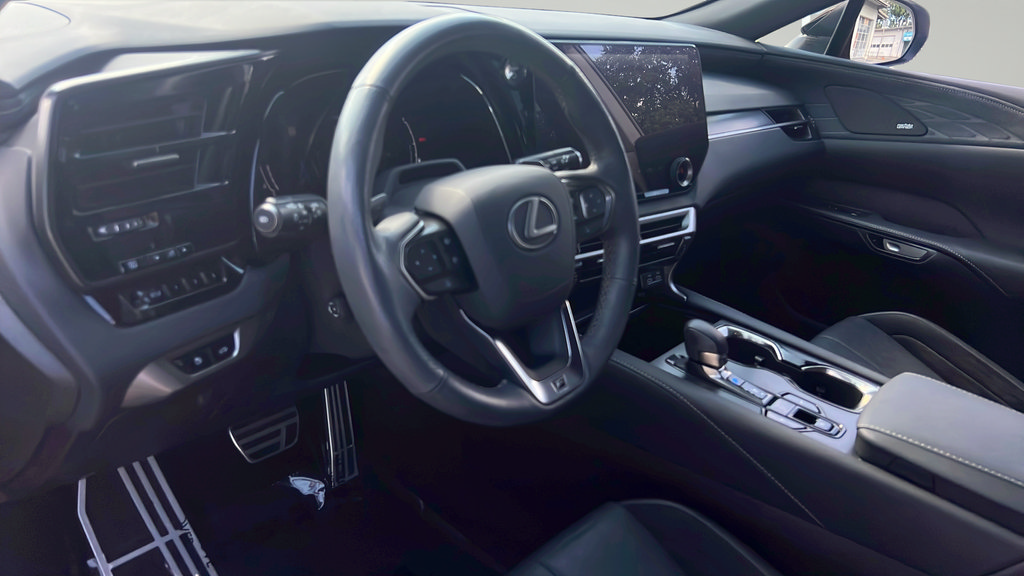 Used 2024 Lexus RX 500h F Sport w/ Convenience Package AWD/4WD image 4