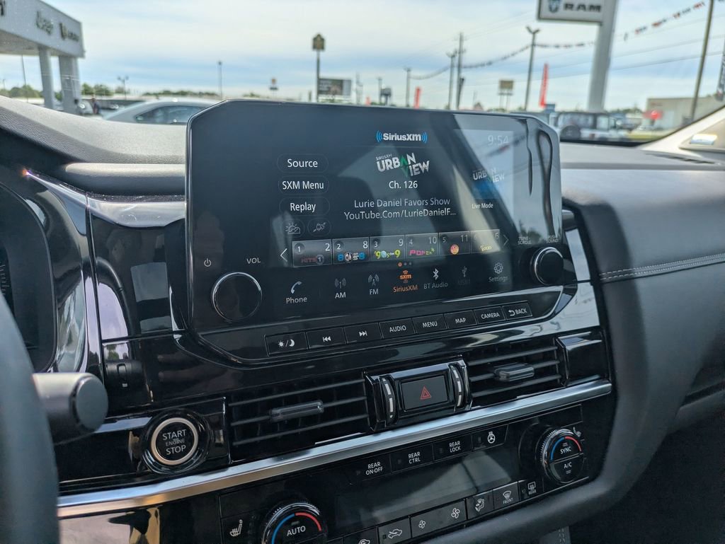 Used 2023 Nissan Pathfinder Platinum image 22