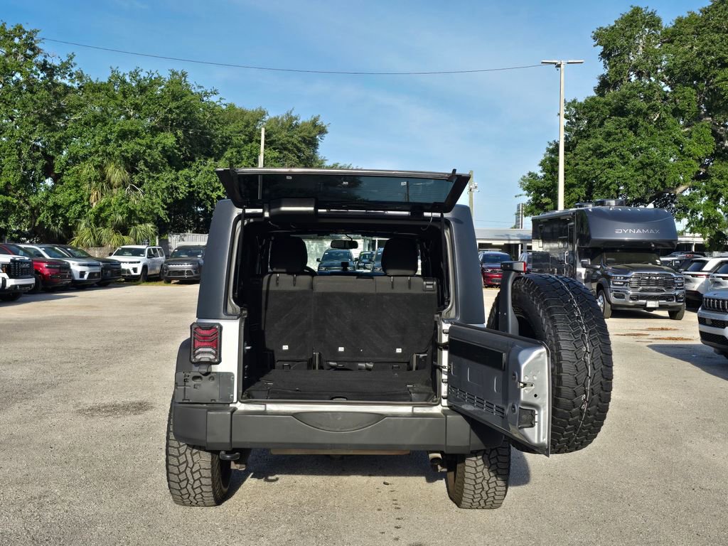 Used 2018 Jeep Wrangler Unlimited Sport S image 35