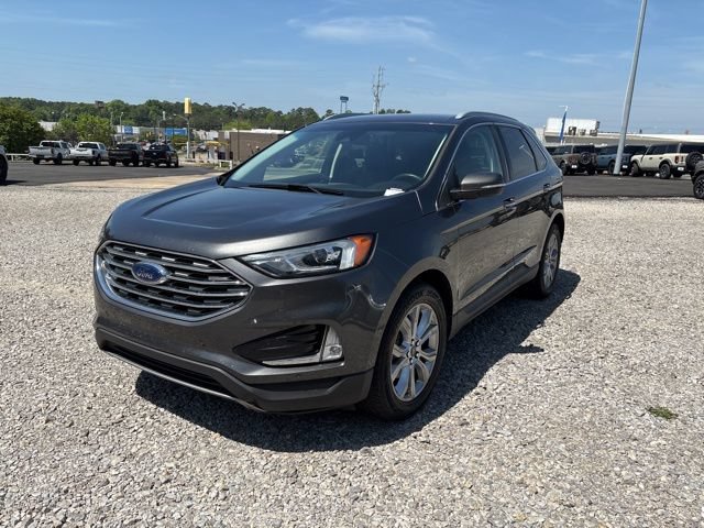 Used 2020 Ford Edge Titanium FWD image 3