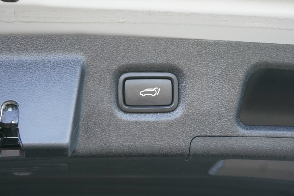 Used 2023 Hyundai Santa Fe SEL AWD/4WD image 9