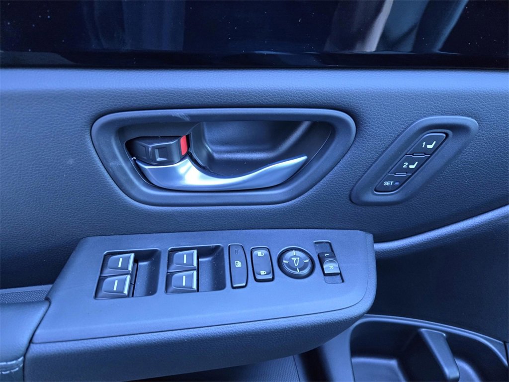 New 2025 Honda Pilot Touring image 17