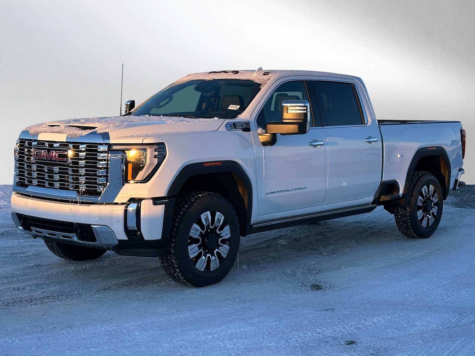 New 2026 GMC Sierra 2500 Denali w/ Denali Reserve Package image 7