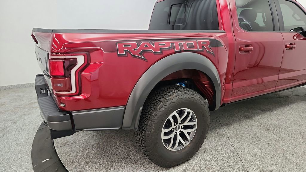Used 2017 Ford F150 Raptor w/ Equipment Group 802A Luxury AWD/4WD image 21