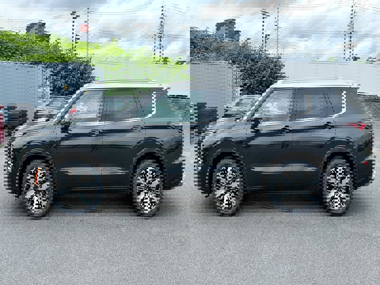 New 2025 Mitsubishi Outlander AWD image 12