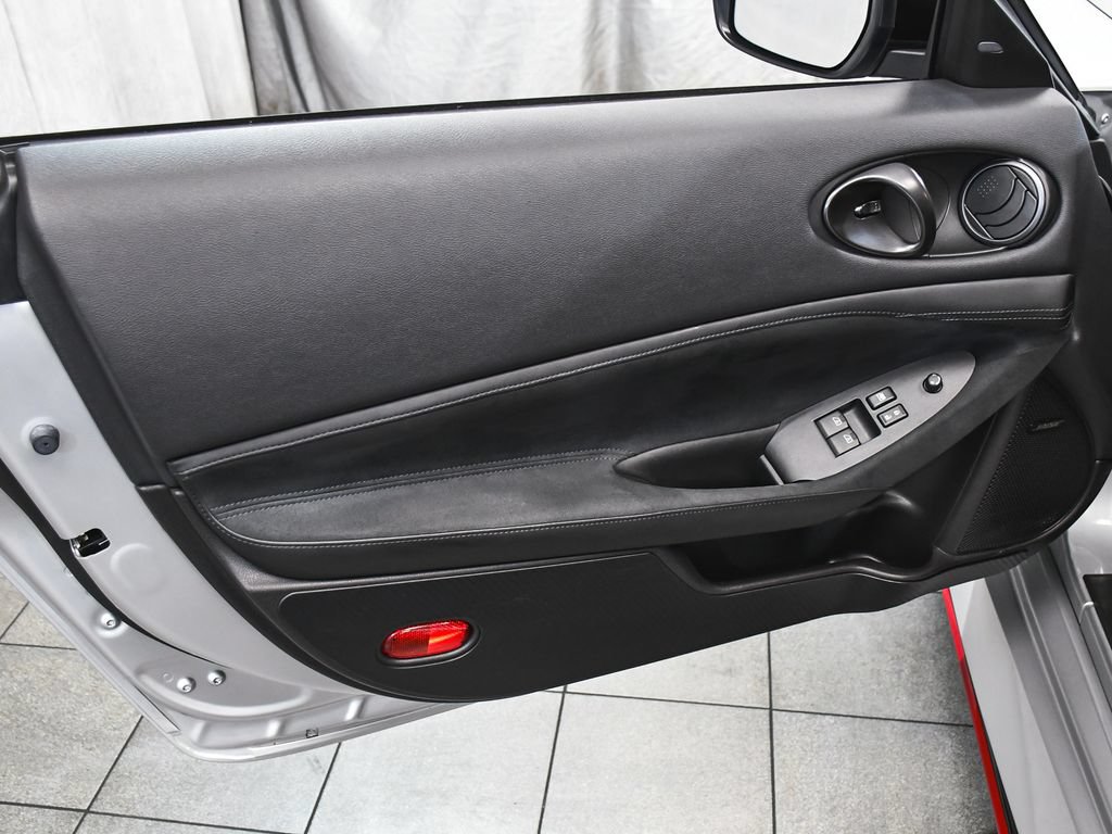 Used 2024 Nissan Z NISMO w/ Floor Mat Package RWD image 9