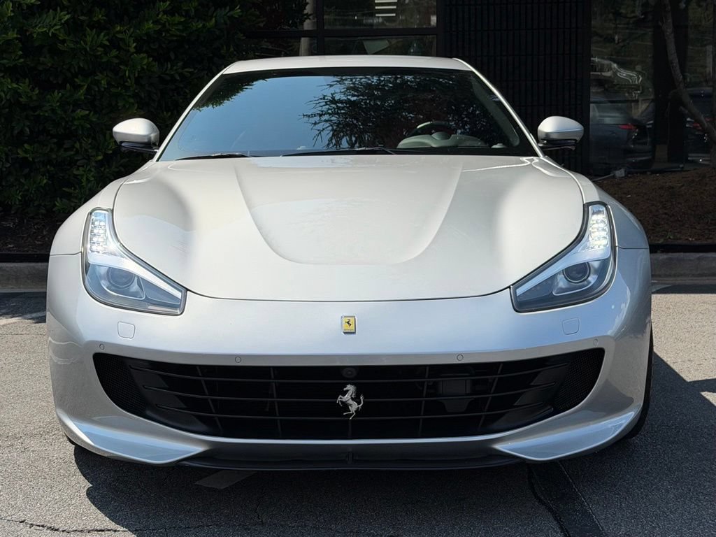 Used 2019 Ferrari GTC4Lusso T RWD image 3