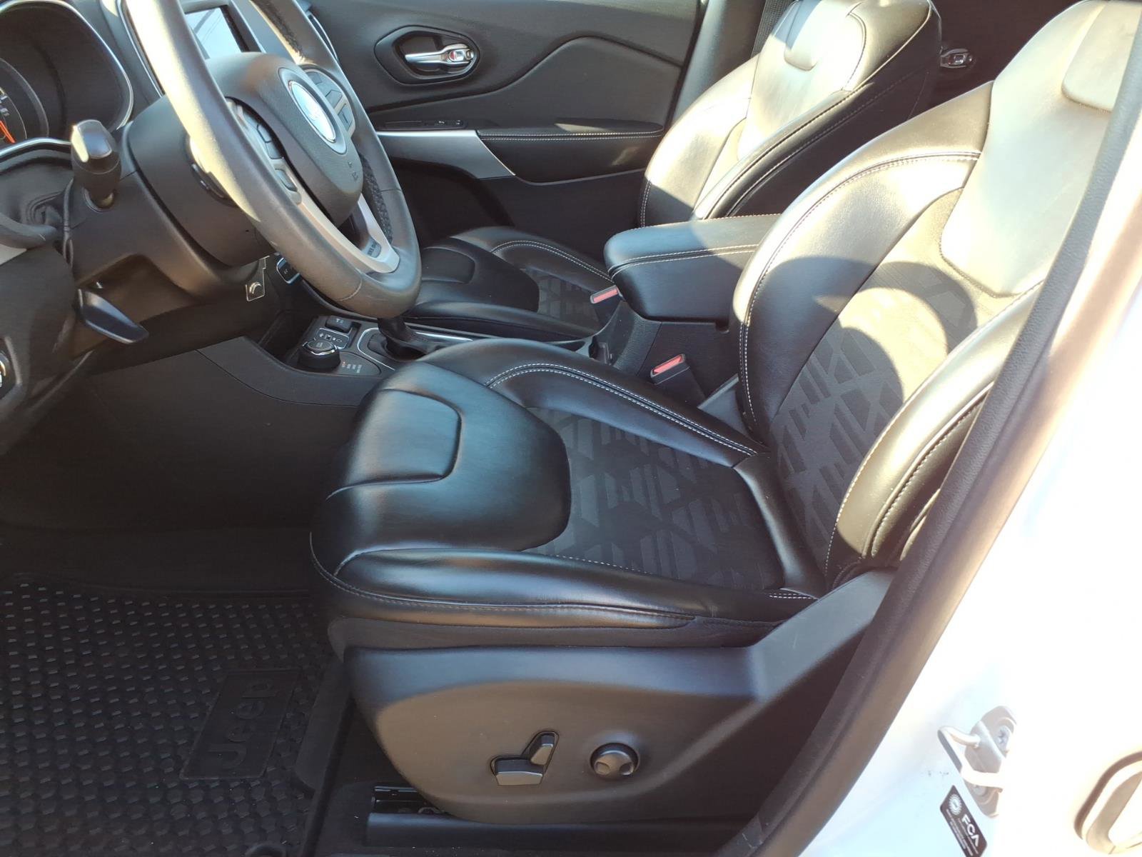 Used 2022 Jeep Cherokee Latitude image 13