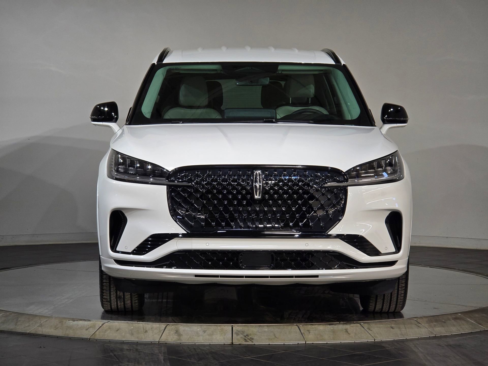 New 2026 Lincoln Aviator AWD w/ Jet Appearance Package video 3