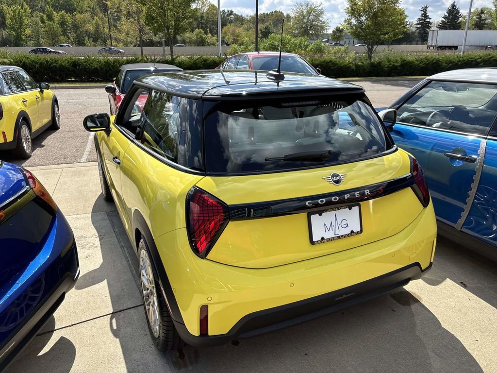 New 2026 MINI Cooper S image 5