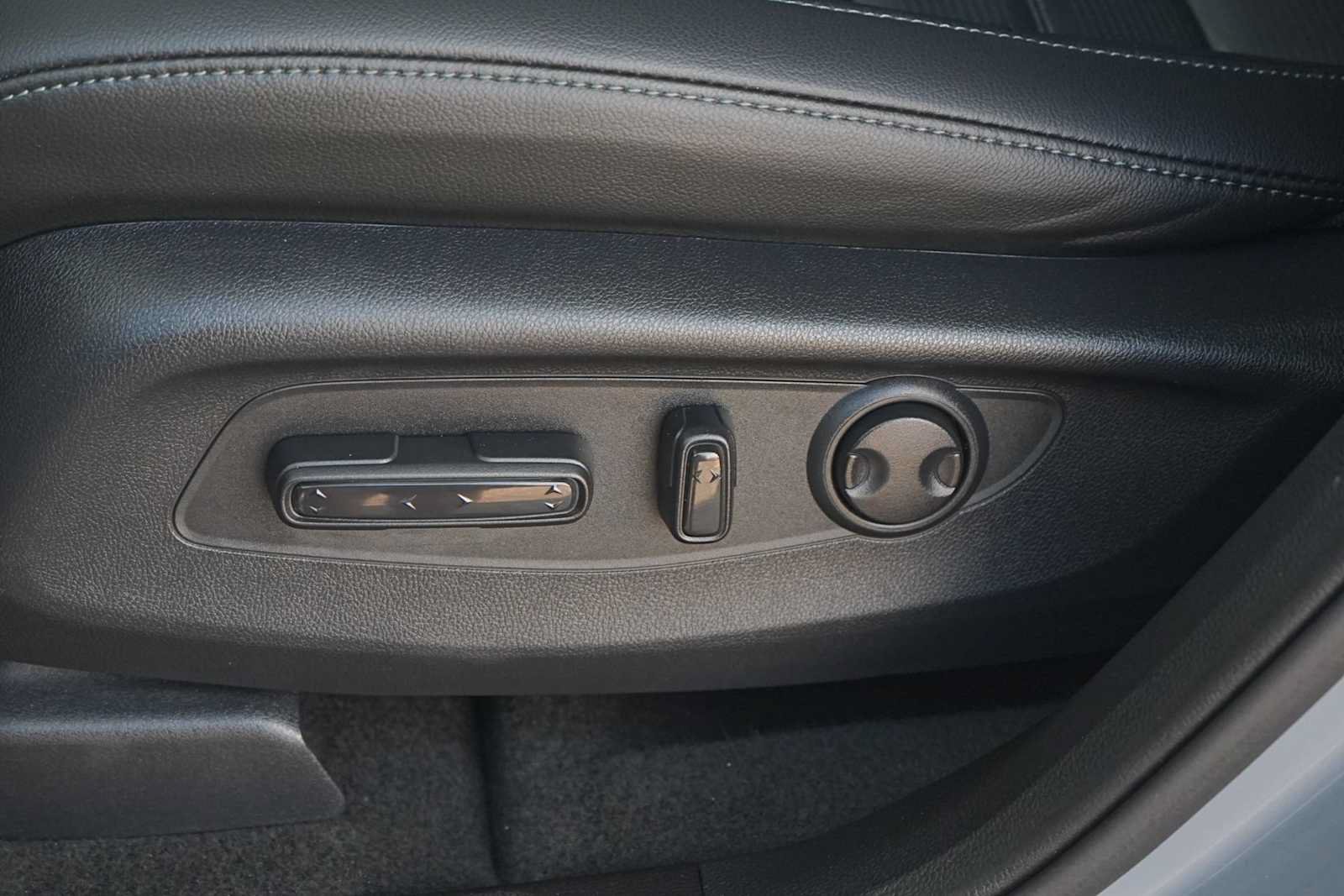 Certified 2025 Honda CR-V EX-L image 12