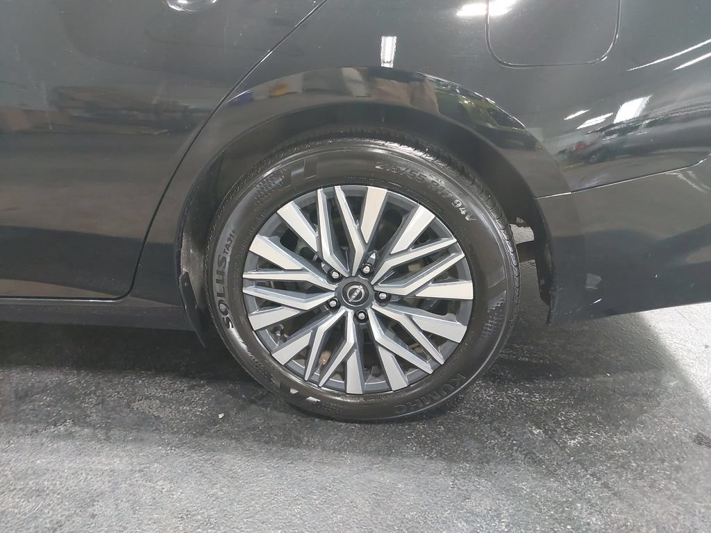 Certified 2025 Nissan Altima 2.5 SV FWD image 33