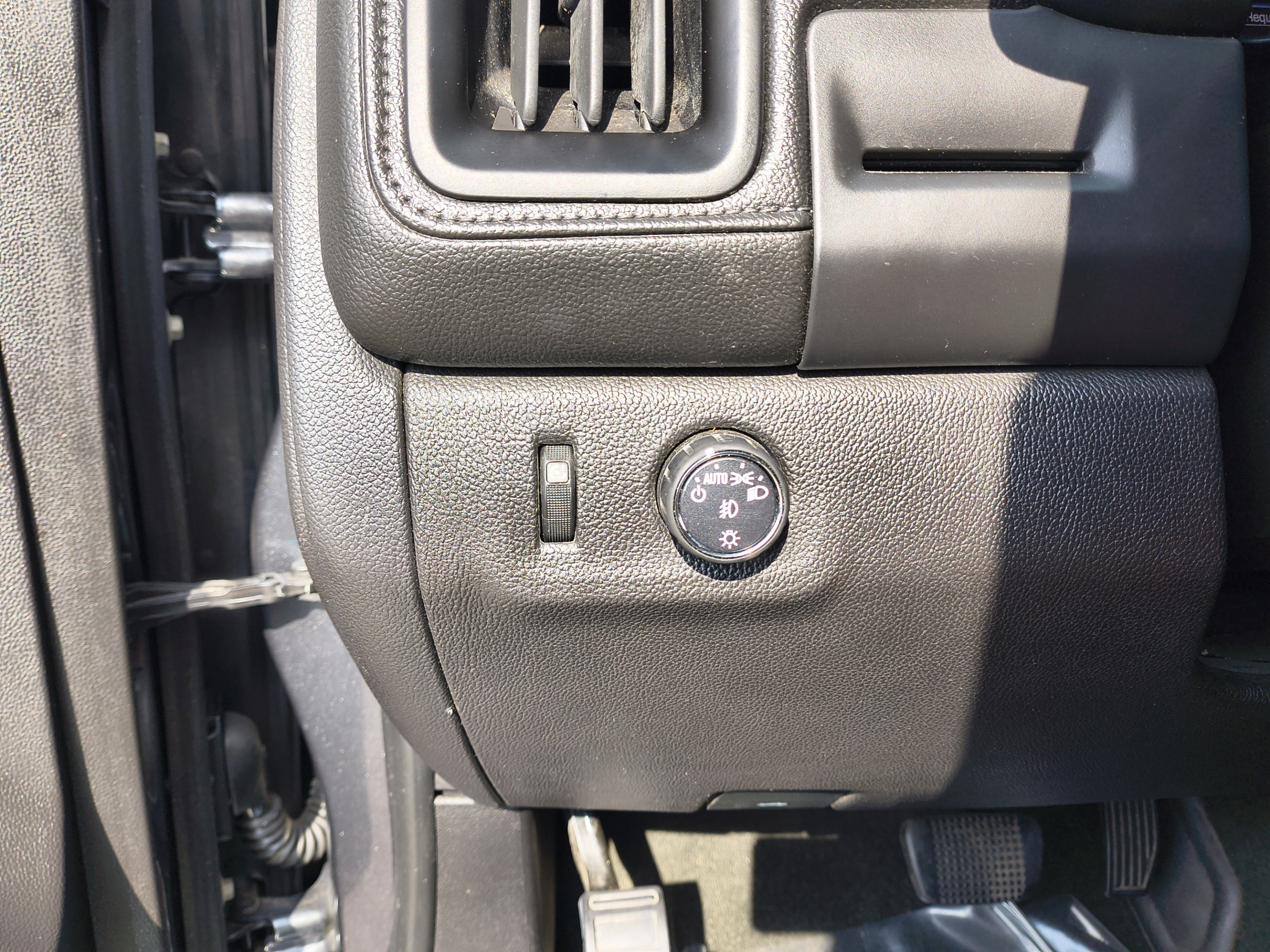 Used 2016 GMC Canyon SLT w/ Driver Alert Package RWD image 28