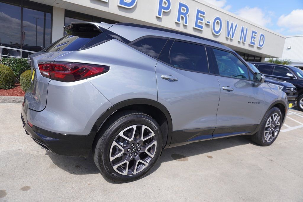 Used 2025 Chevrolet Blazer RS image 6
