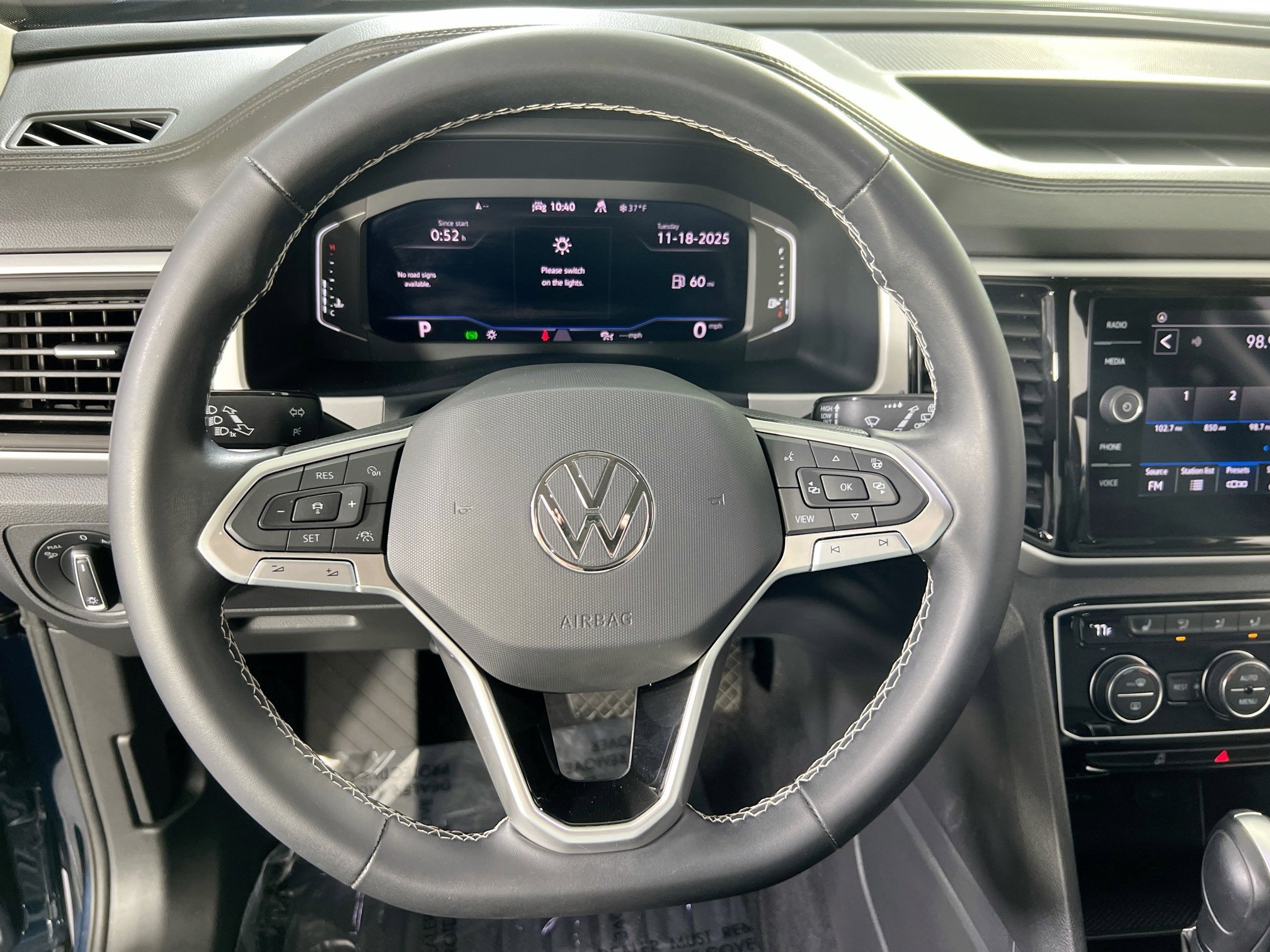 Used 2022 Volkswagen Atlas SEL image 11