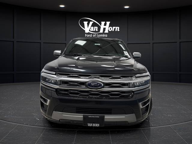 Used 2024 Ford Expedition Max Platinum AWD/4WD image 12