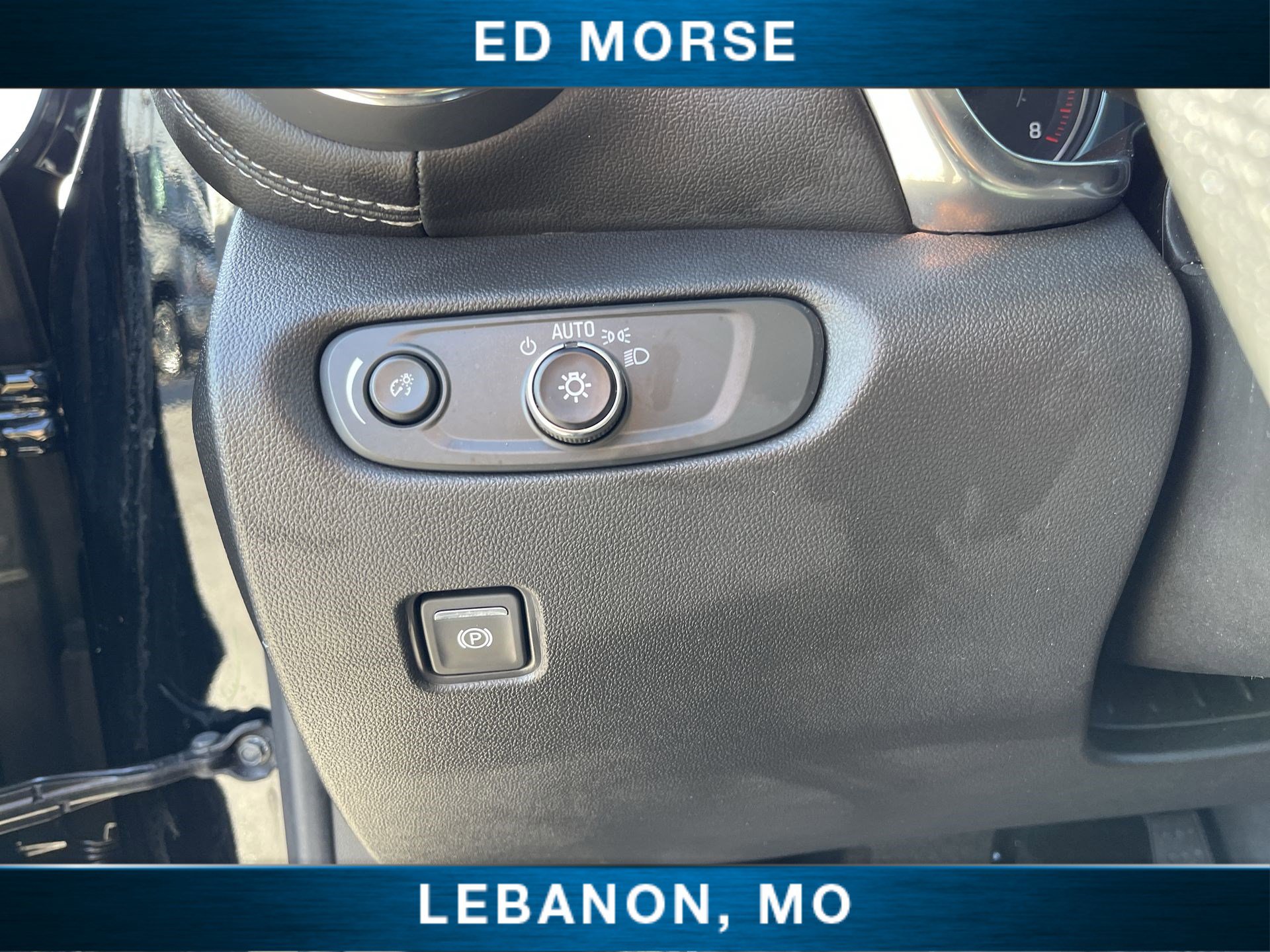 Used 2025 Chevrolet Blazer LT FWD image 17