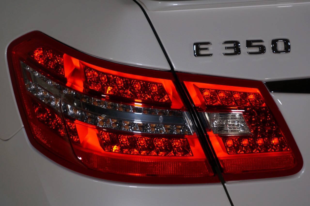 Used 2012 Mercedes-Benz E 350 Sedan image 33
