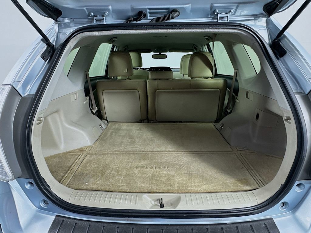 Used 2014 Toyota Prius V Five image 29