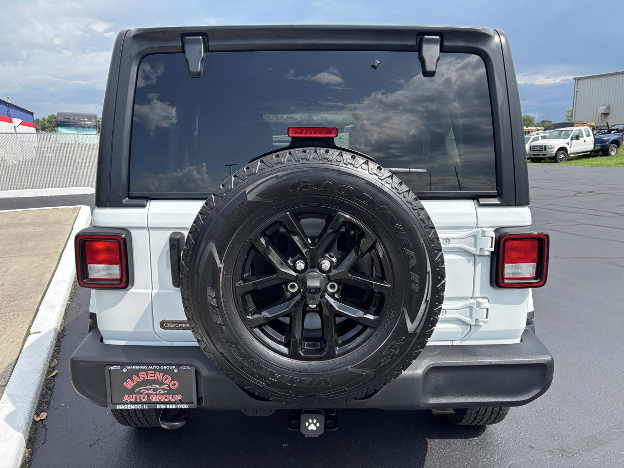 Used 2023 Jeep Wrangler Unlimited Sport AWD/4WD image 4