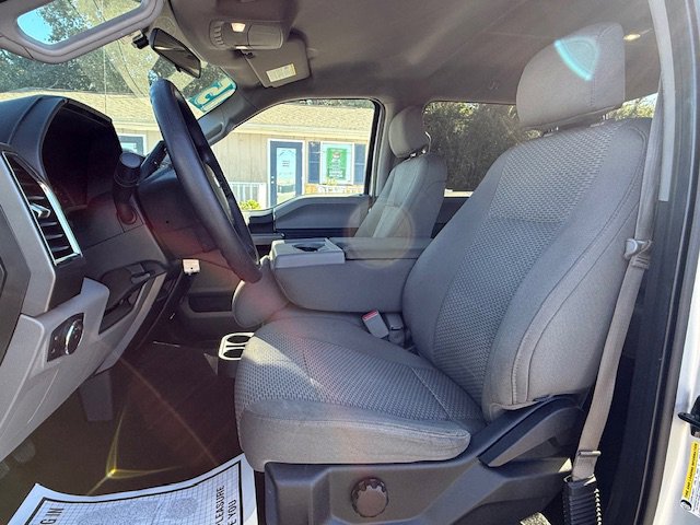 Used 2015 Ford F150 XLT image 6