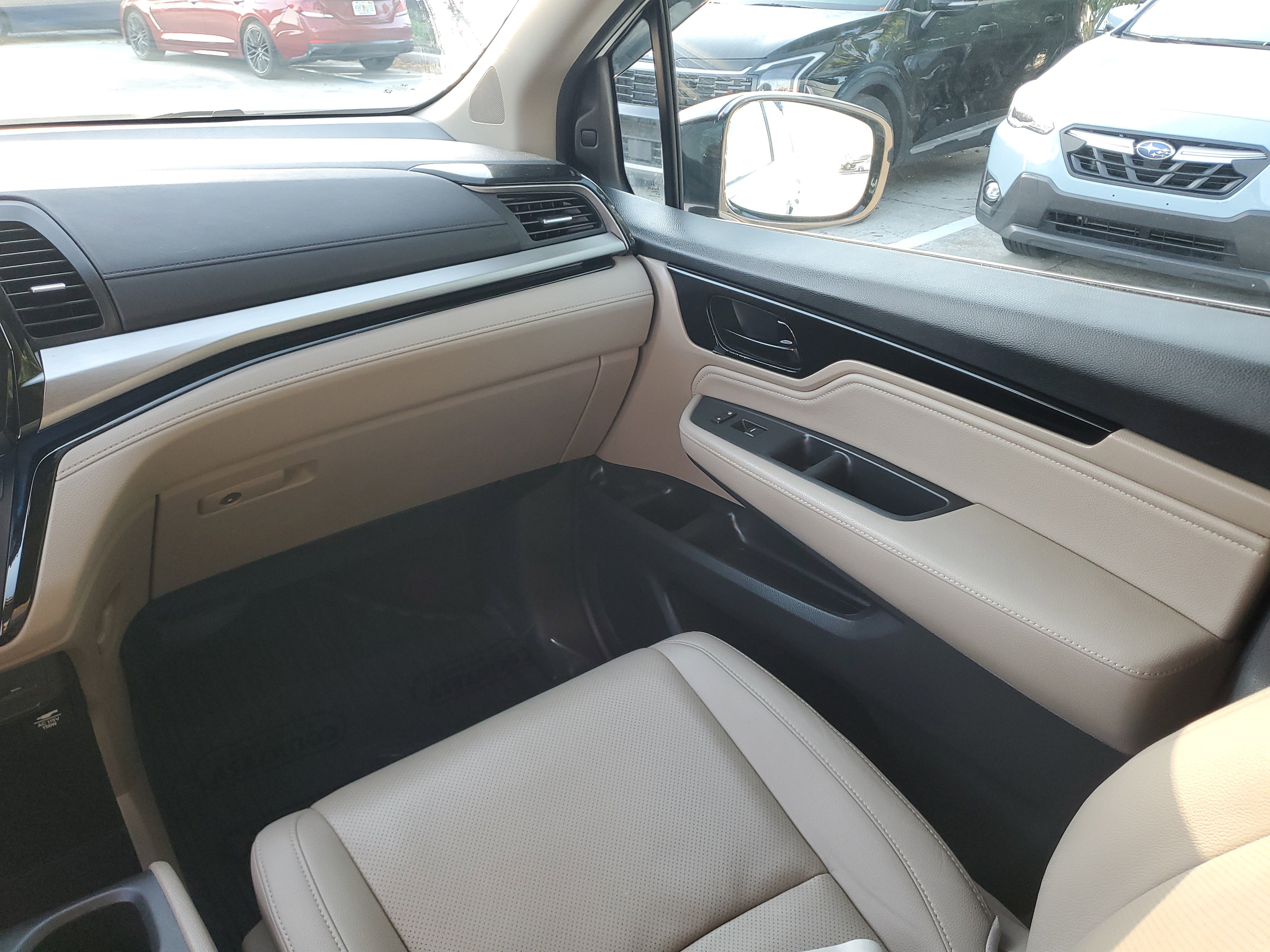 Used 2018 Honda Odyssey Elite image 15