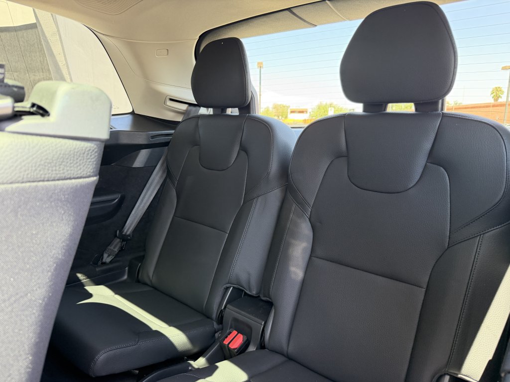 Used 2024 Volvo XC90 T8 Plus w/ Protection Package Premier AWD/4WD image 40