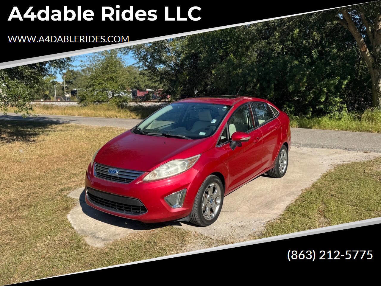 Used 2012 Ford Fiesta SEL image 1