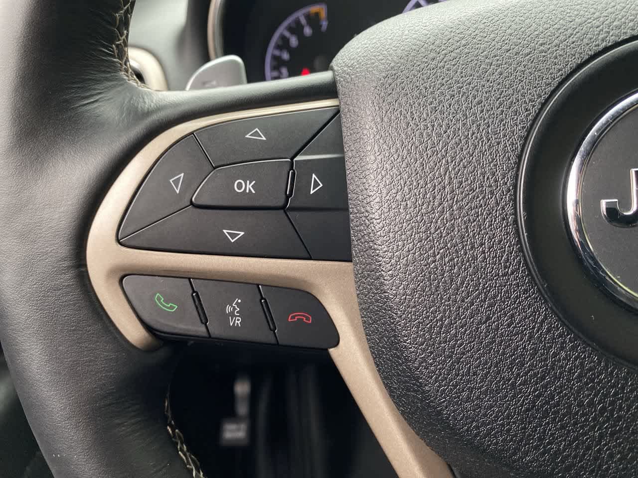 Used 2016 Jeep Grand Cherokee Limited AWD/4WD image 20
