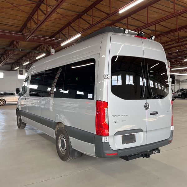 Used 2024 Mercedes-Benz Sprinter 2500 image 3