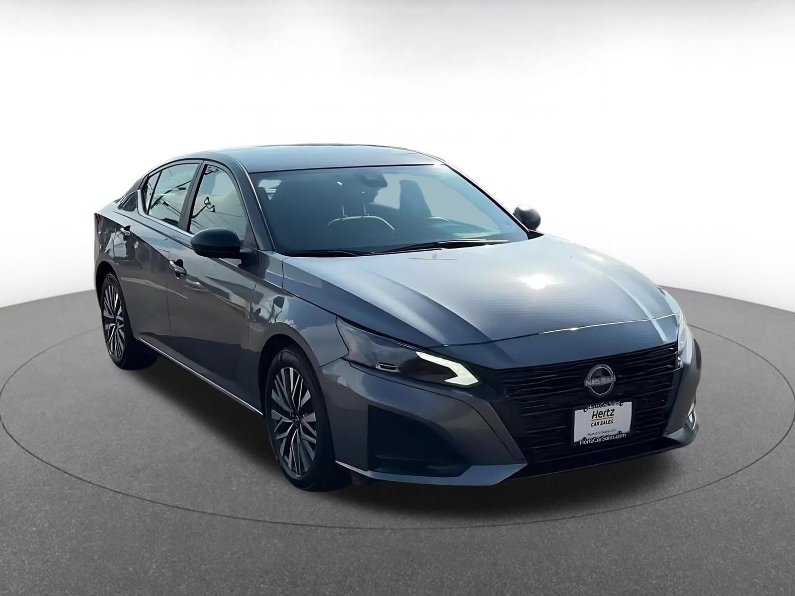 Used 2026 Nissan Altima 2.5 SV FWD image 3