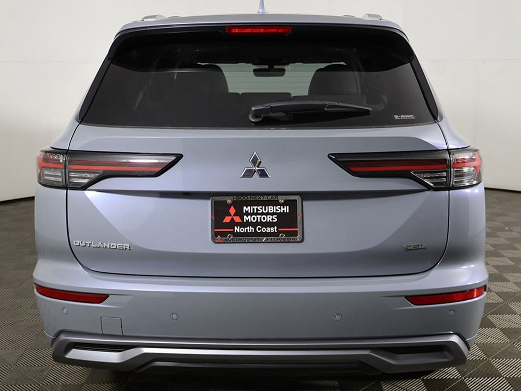 New 2025 Mitsubishi Outlander SEL image 17