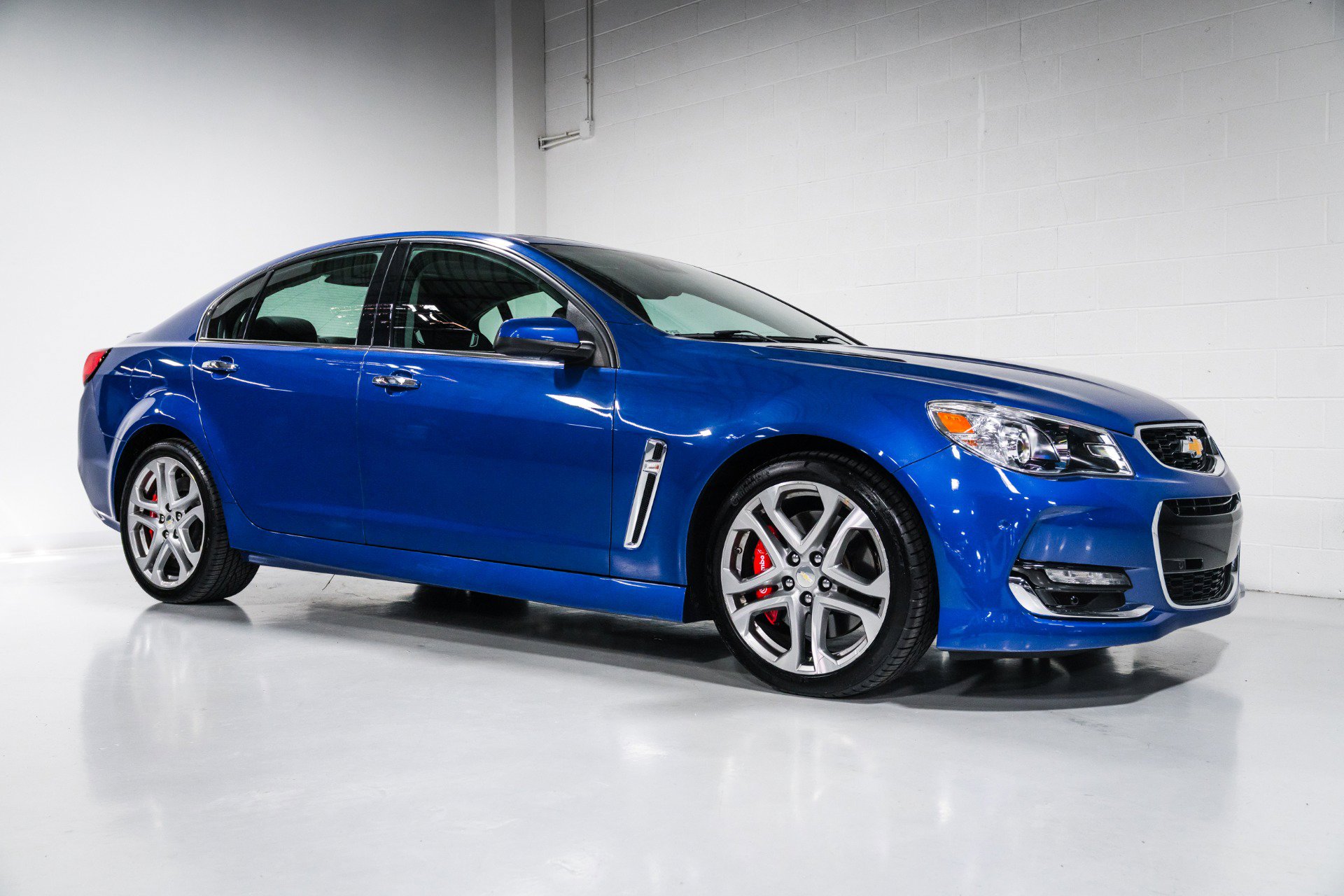 Used 2016 Chevrolet SS image 1