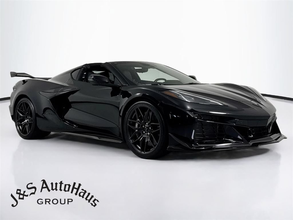 Used 2024 Chevrolet Corvette Z06 w/ Z07 Performance Package