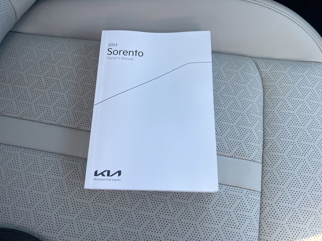 Certified 2023 Kia Sorento EX w/ Panoramic Sunroof Package image 25