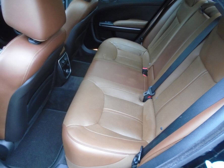 Used 2013 Chrysler 300 C w/ Harman Kardon Audio Group image 11