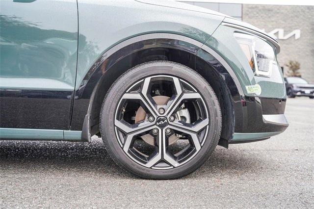 Certified 2023 Kia Niro SX Touring image 10