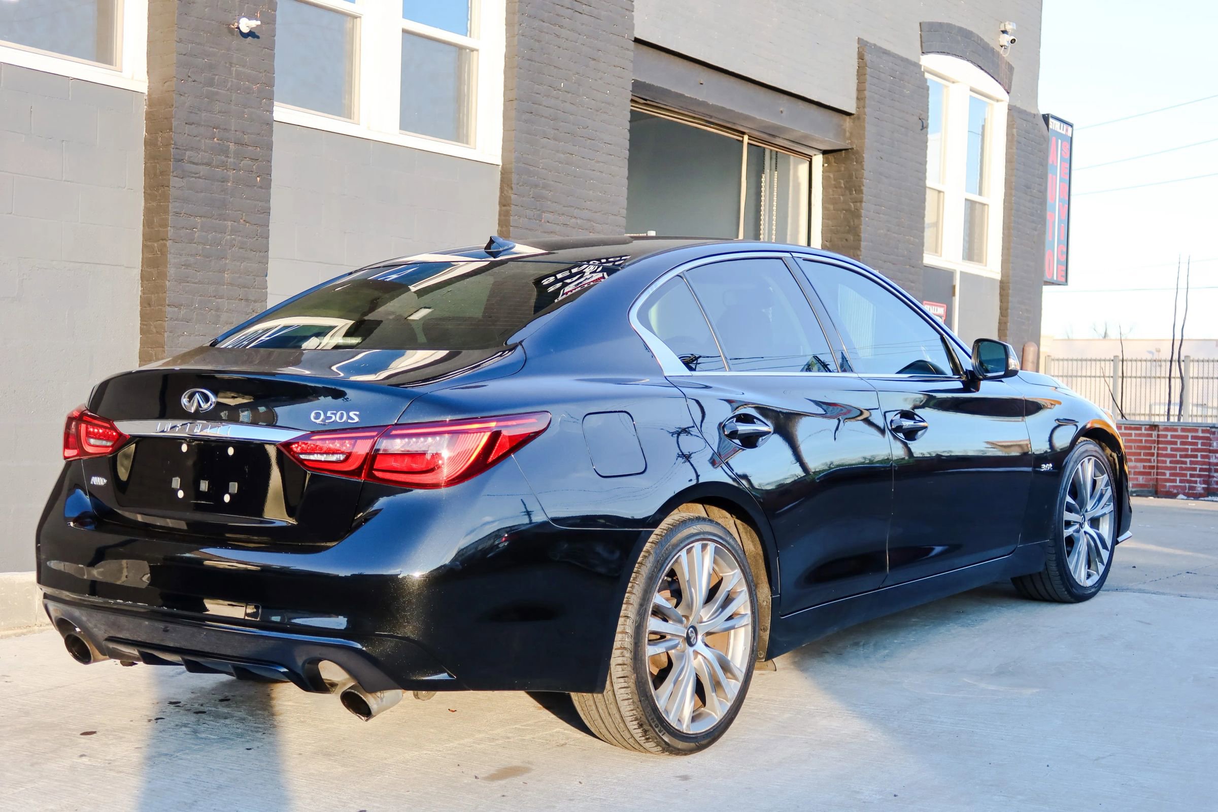 Used 2018 INFINITI Q50 Sport AWD/4WD image 3