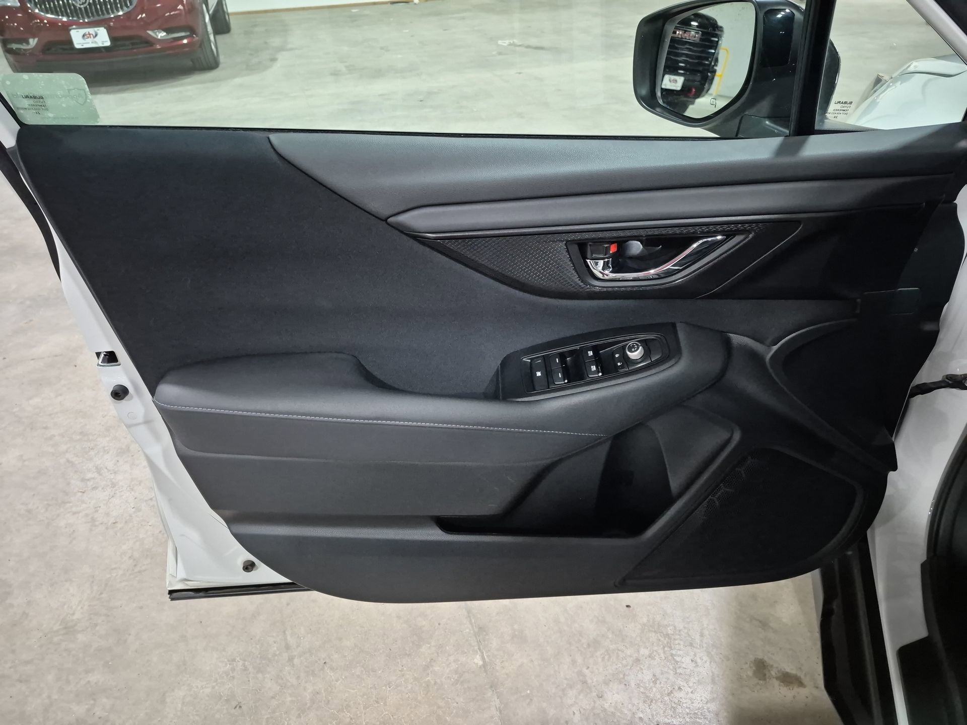 Used 2025 Subaru Outback Premium image 23