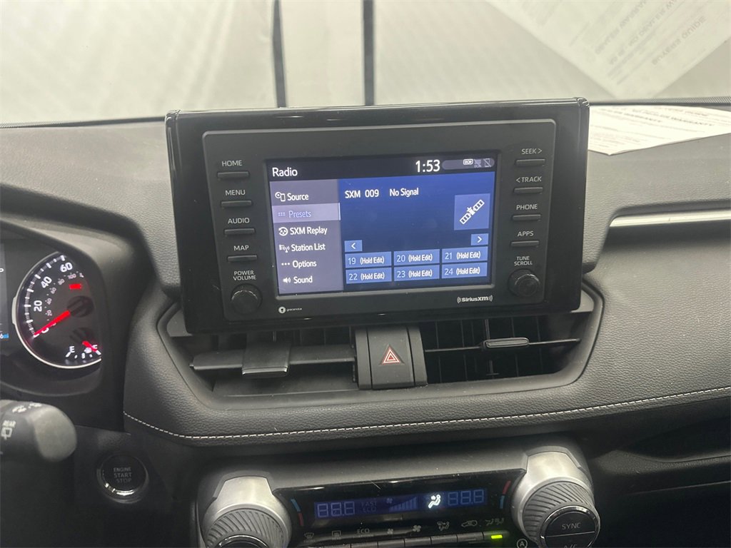 Used 2022 Toyota RAV4 XLE image 28