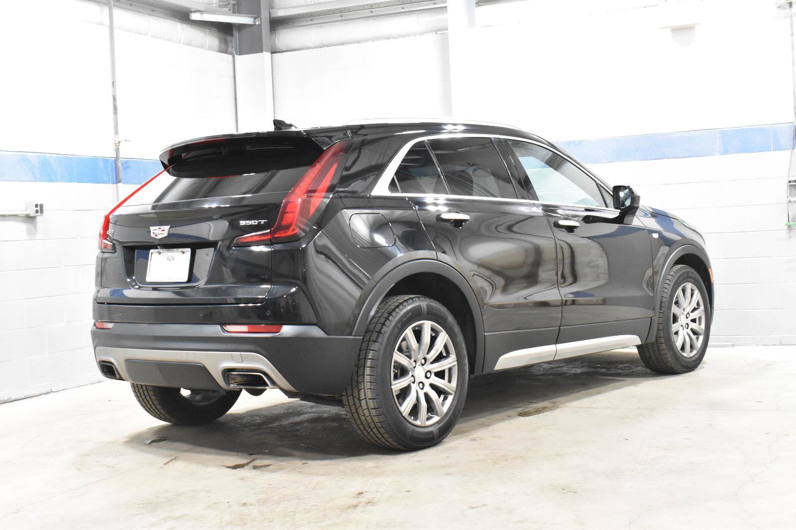Used 2020 Cadillac XT4 Premium Luxury image 31