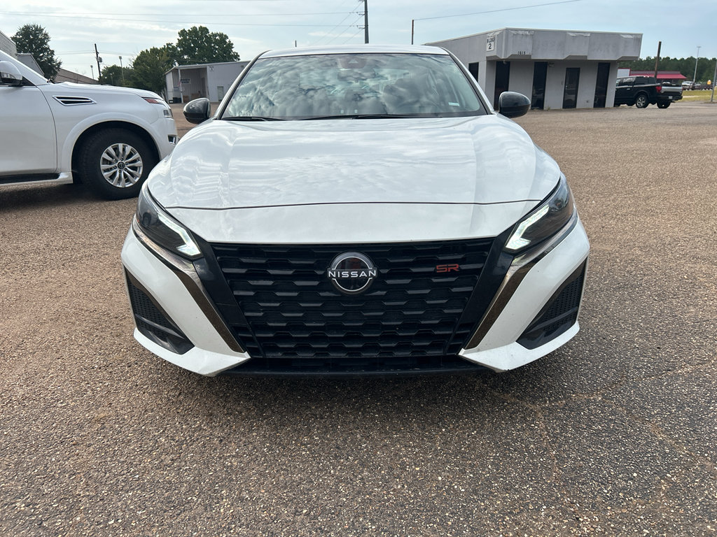 Used 2024 Nissan Altima 2.5 SR FWD image 7