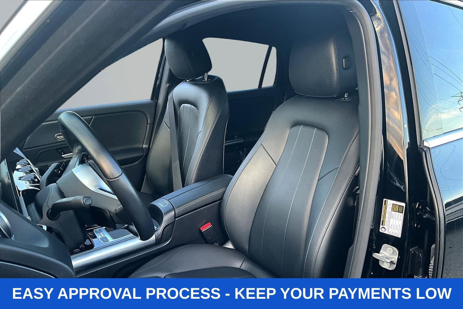 Used 2025 Mercedes-Benz GLA 250 4MATIC image 25