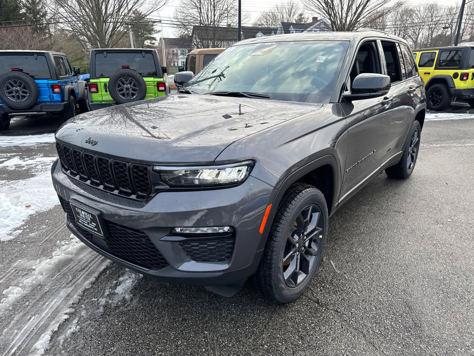 New 2025 Jeep Grand Cherokee Limited w/ Trailer Tow Package AWD/4WD image 2