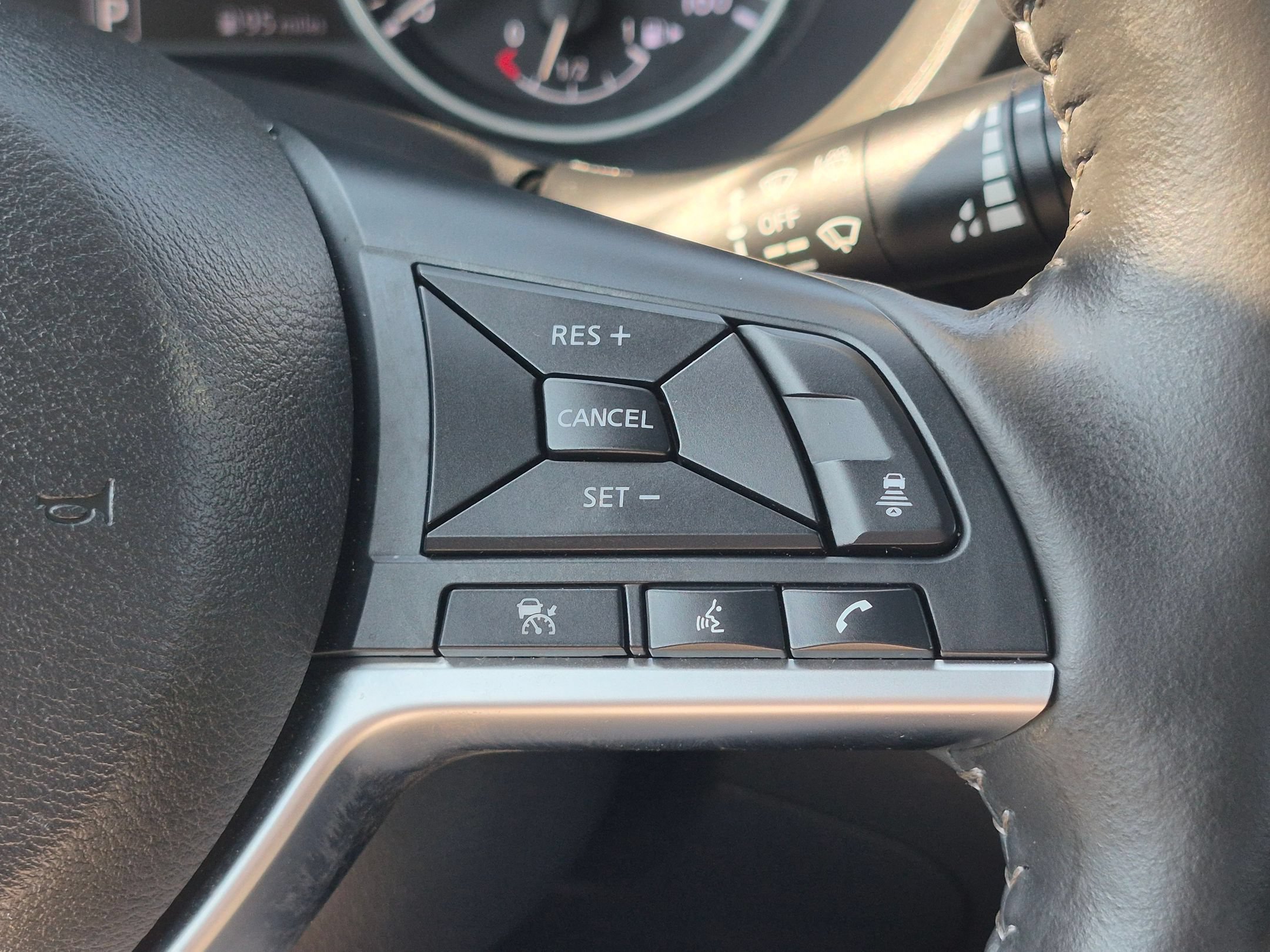 Used 2025 Nissan Sentra SV w/ All-Weather Package FWD image 19