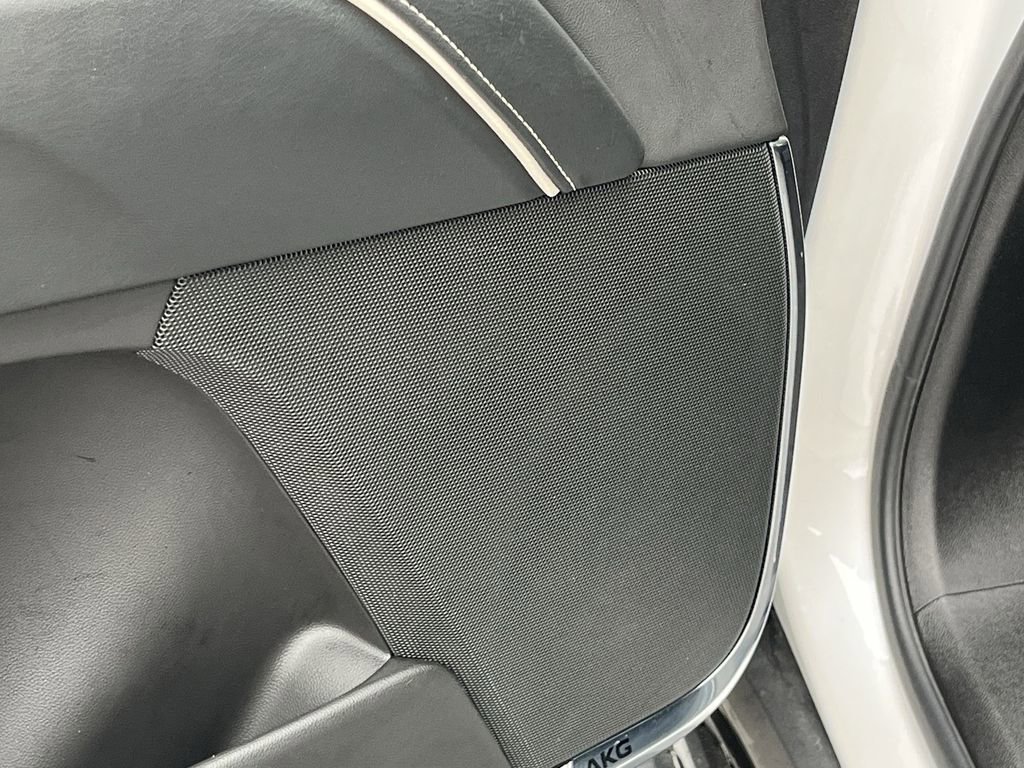 Used 2023 Cadillac Escalade ESV Premium Luxury w/ LPO, Radiant Package image 17