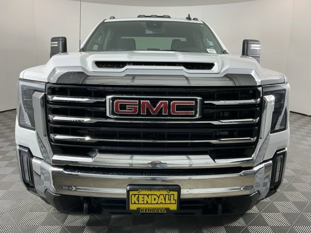 Used 2024 GMC Sierra 3500 SLE w/ SLE Convenience Package AWD/4WD image 2
