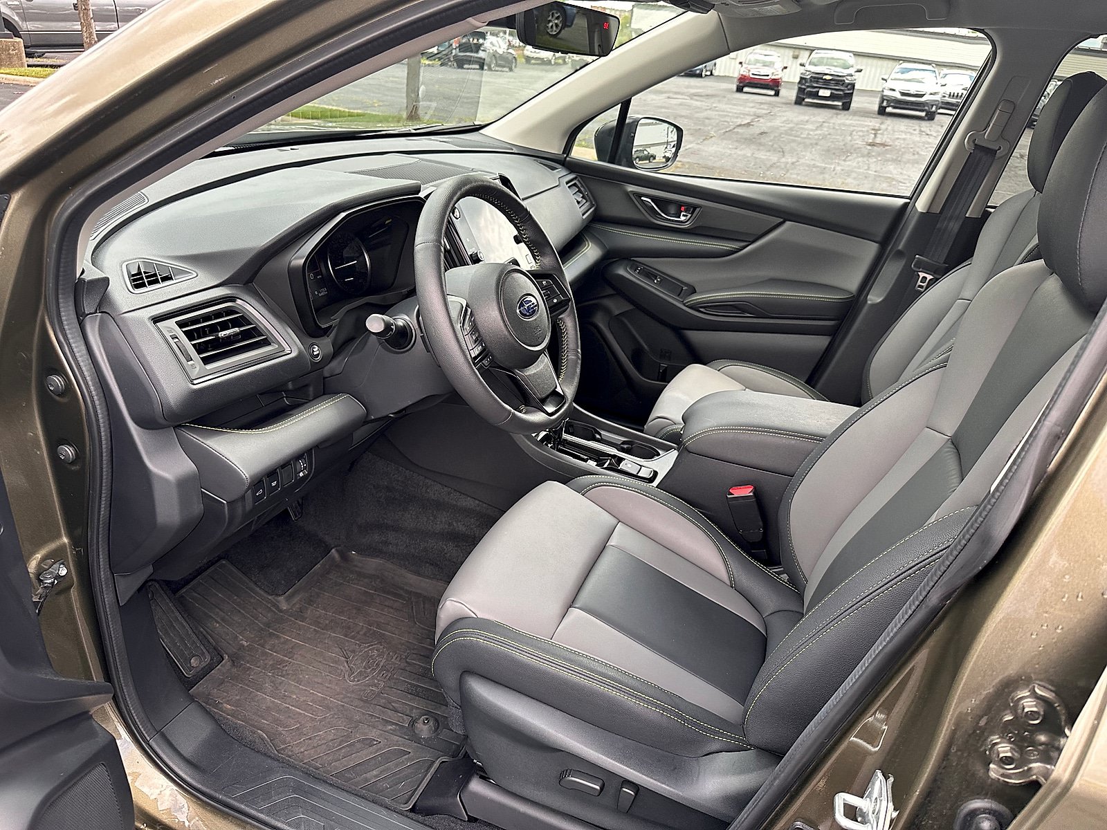 Used 2025 Subaru Ascent Onyx Edition AWD/4WD image 16