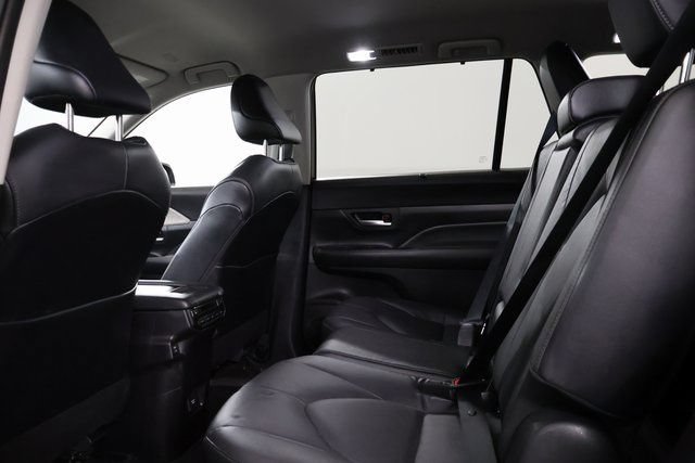 Certified 2024 Toyota Grand Highlander AWD image 34