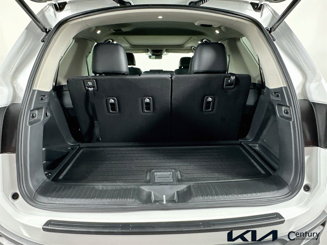 Used 2023 Honda Pilot Touring image 25